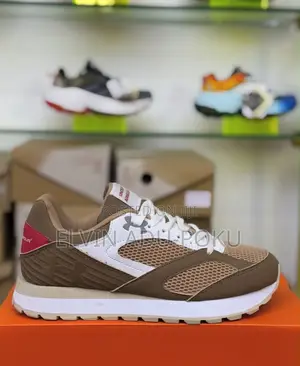 Under Armour Lifestyle Sneakers