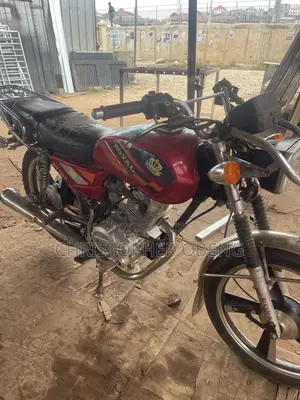 Royal RY125 2026 Red