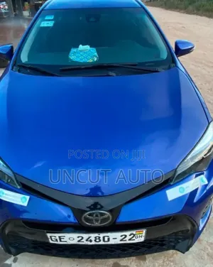 Toyota Corolla 2017 Blue