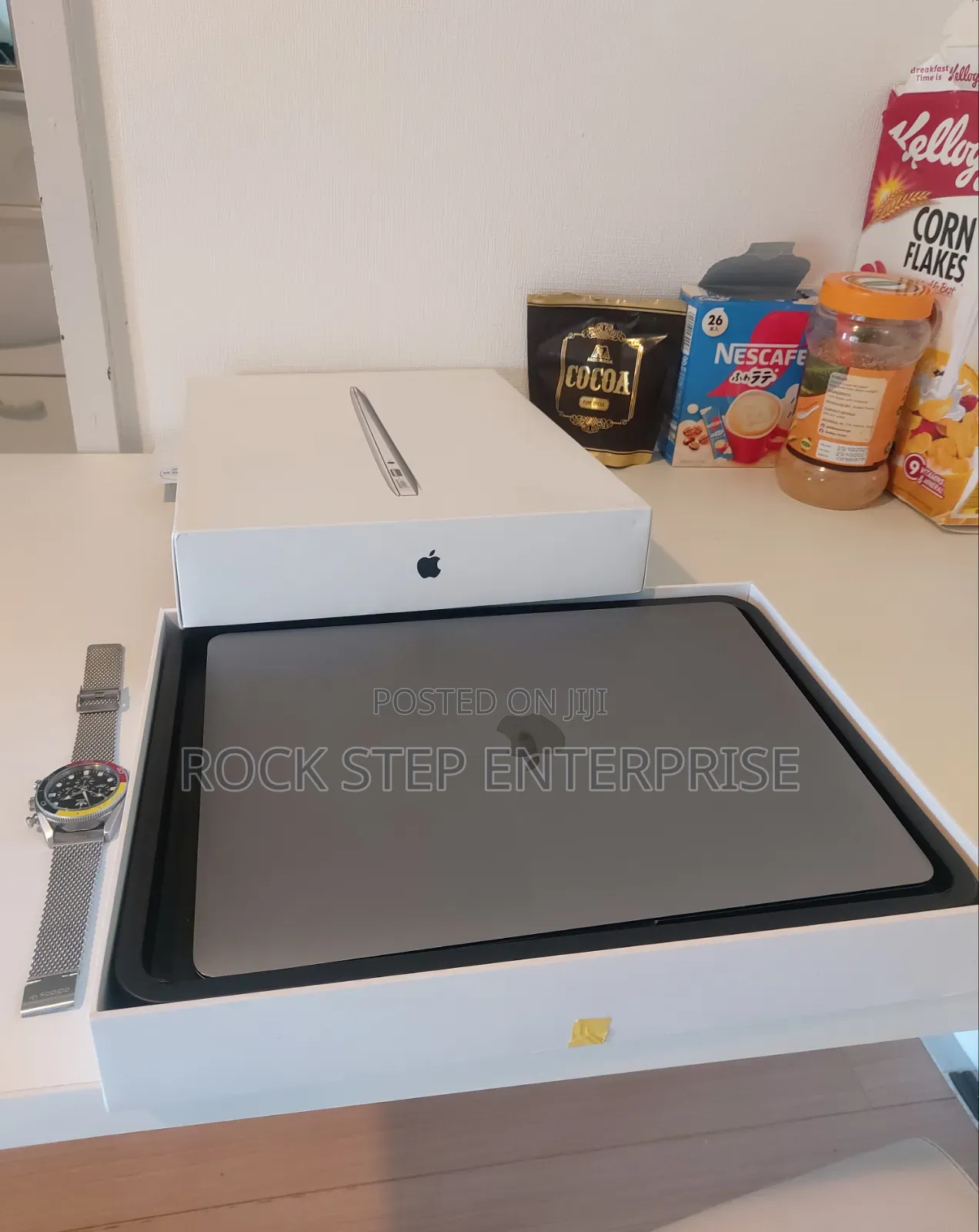 Laptop Apple MacBook Pro 2020 8GB Intel Core i5 SSD 256GB