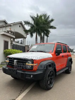 Tank 300 2022 Orange