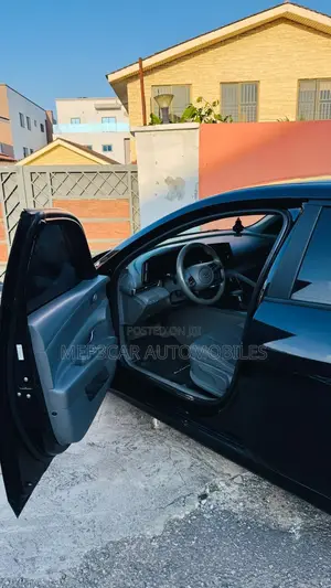 Hyundai Elantra 2021 Black