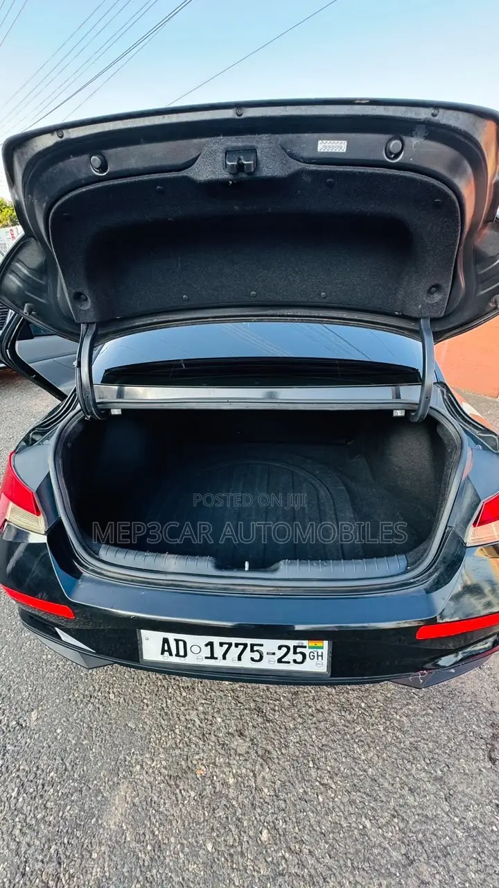 Hyundai Elantra 2021 Black