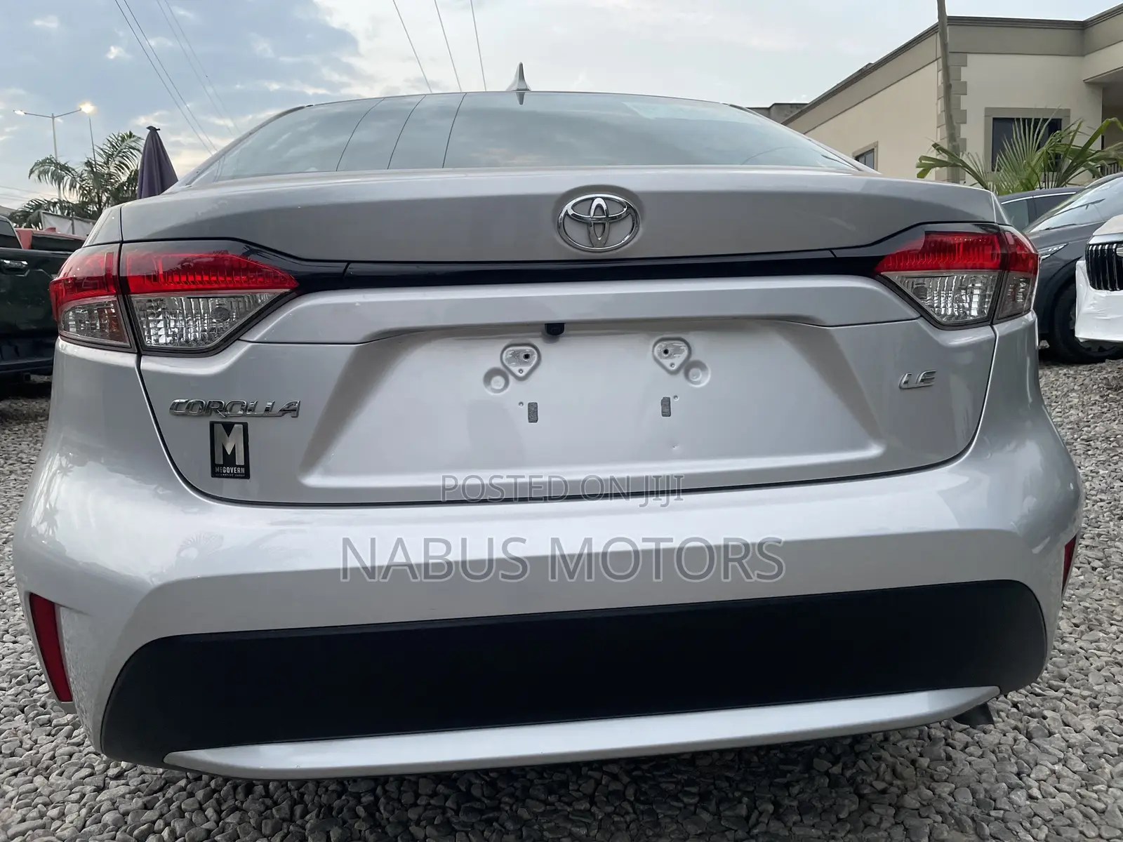 Toyota Corolla LE 2020 Silver