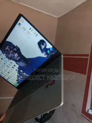 Laptop HP 15 16GB AMD Ryzen 5 SSHD (Hybrid) 500GB