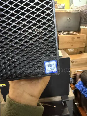 Desktop Computer Dell OptiPlex 3070 SFF 16GB Intel Core i5 HDD 1T
