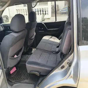 Mitsubishi Pajero 2002 Silver