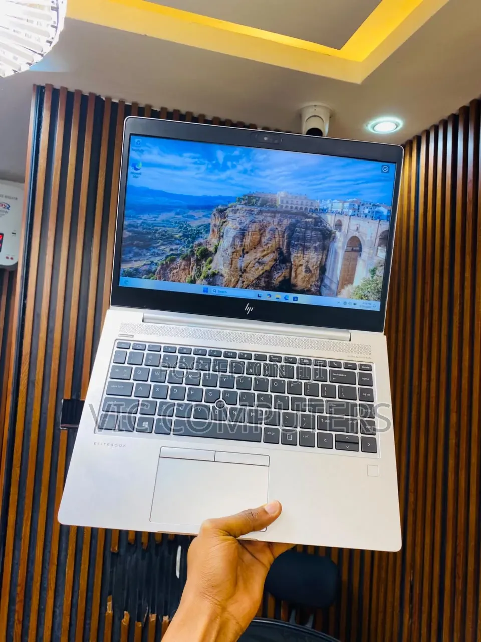 Laptop HP EliteBook 745 G6 8GB AMD Ryzen 3 SSD 256GB