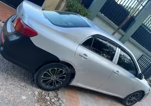 Toyota Corolla 2010 Silver