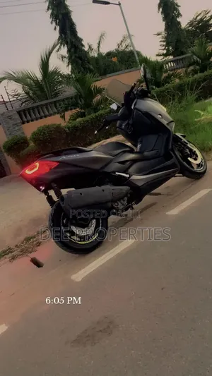 Yamaha 2024 Black