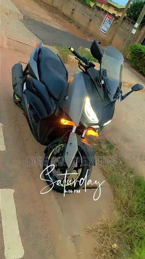 Yamaha 2024 Black