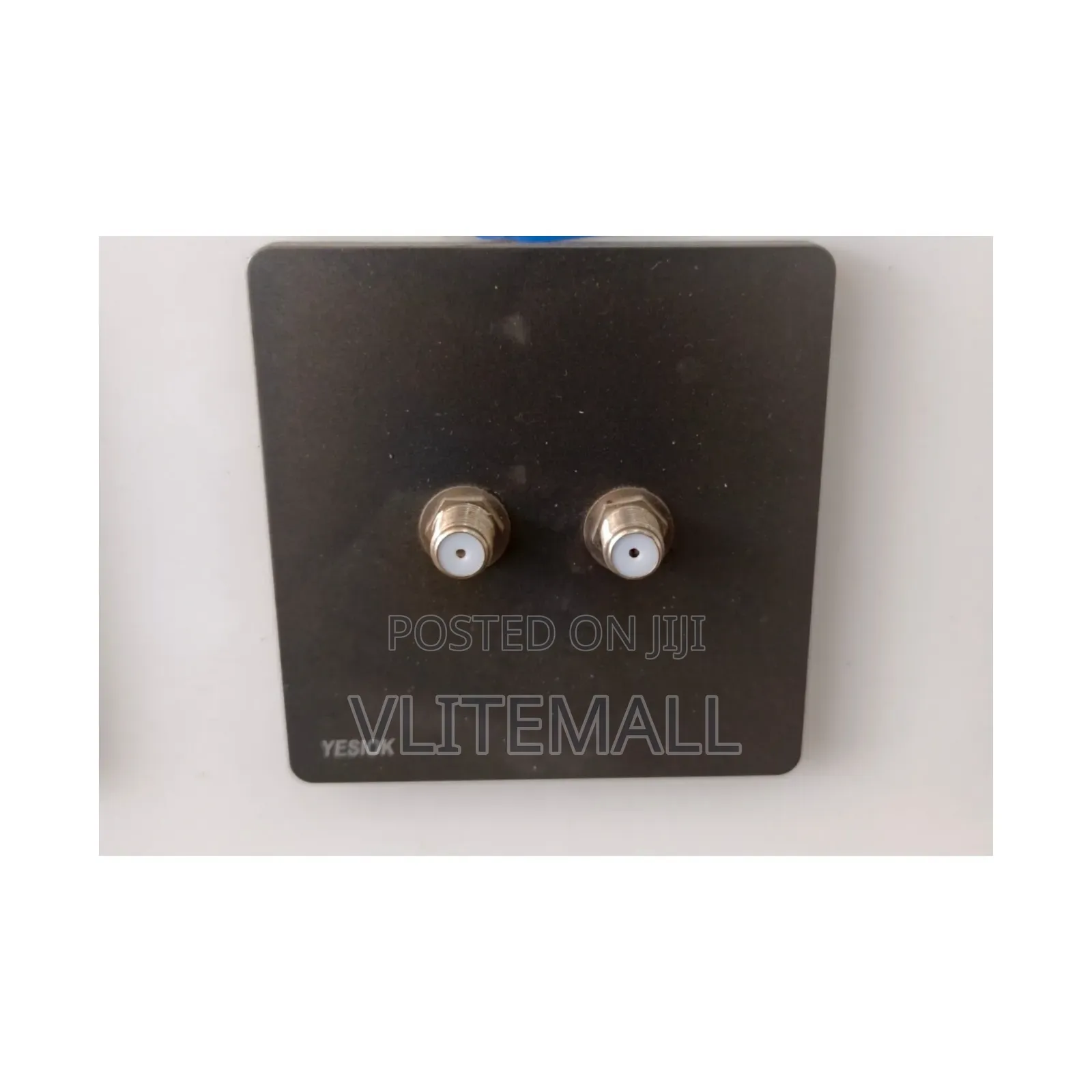Double Satellite Socket