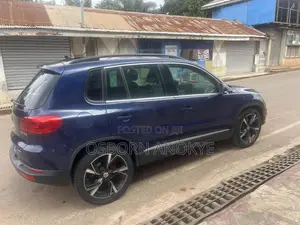 Volkswagen Tiguan 2016 Blue