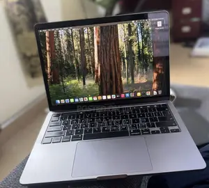 Laptop Apple MacBook Pro 2020 16GB Intel Core i5 SSD 256GB