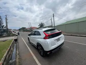 Mitsubishi Eclipse 2018 White