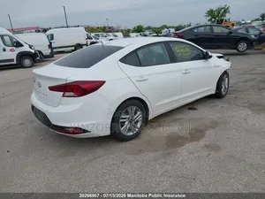 Hyundai Elantra Value Edition 2019 White