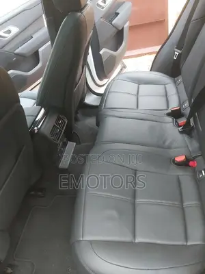 Land Rover Range Rover Velar P250 Dynamic SE 2025 White