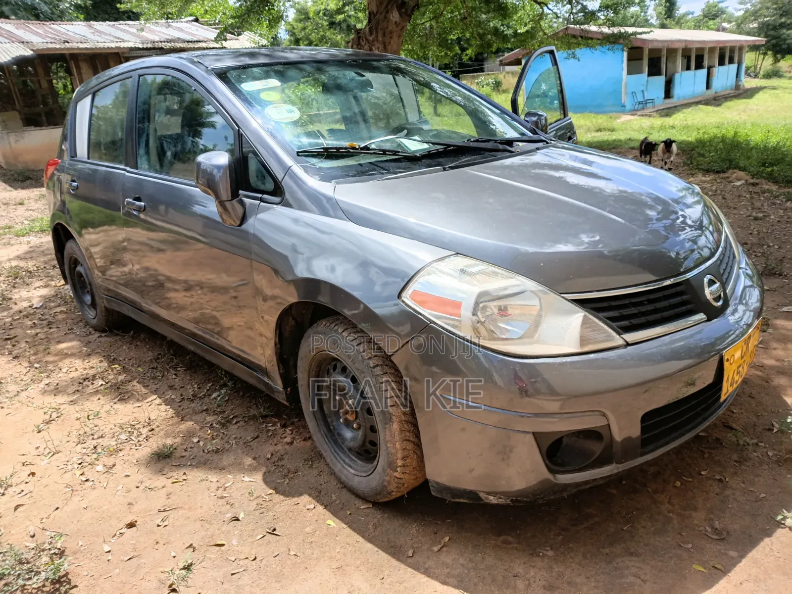 Nissan Versa 2008 Gray