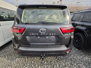 New Toyota Land Cruiser 2025 Gray
