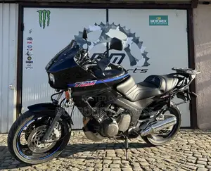 Yamaha 1990 Black