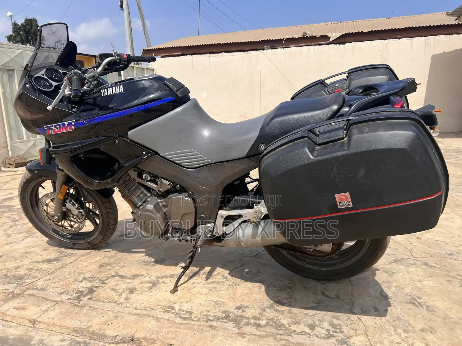 Yamaha 1990 Black