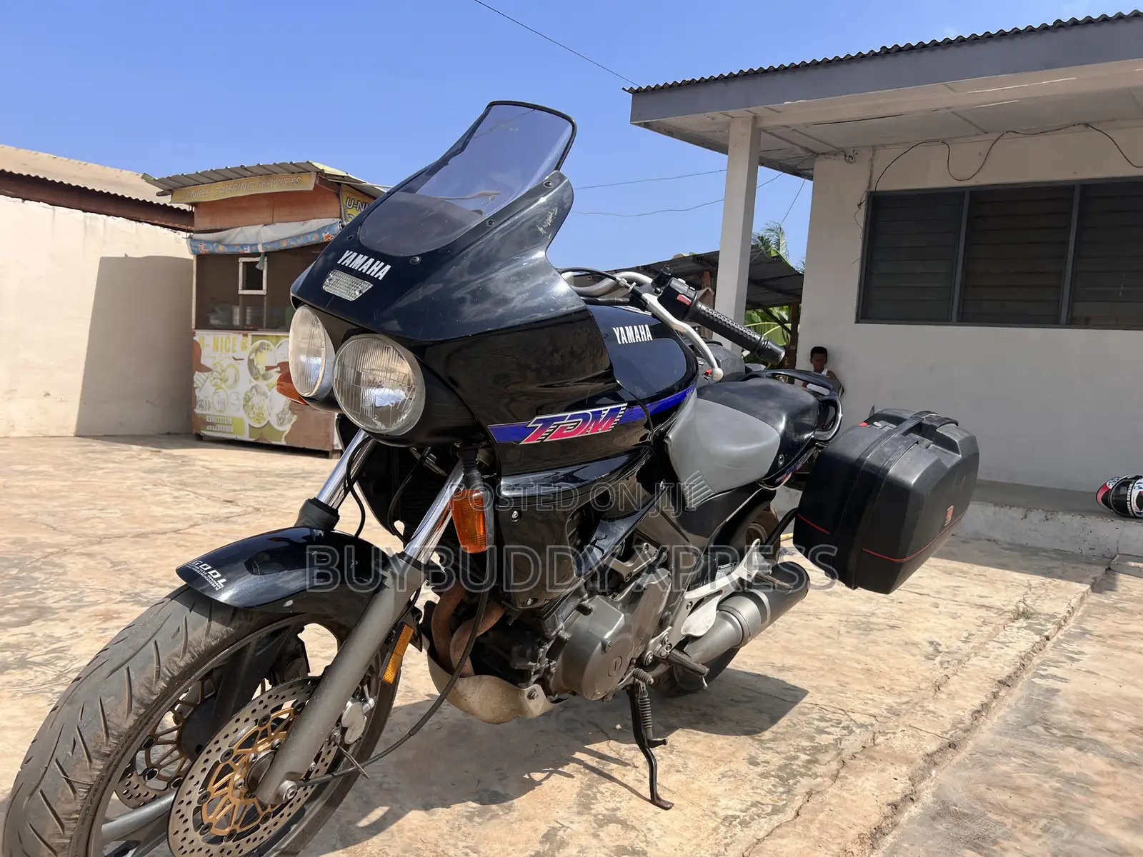 Yamaha 1990 Black