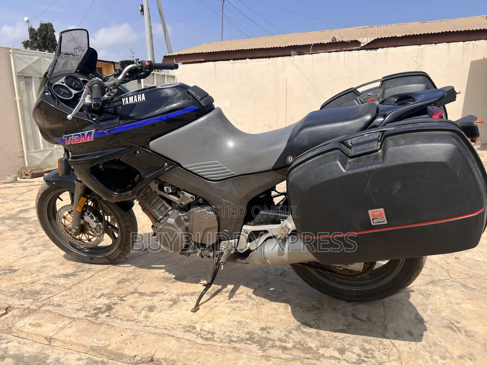 Yamaha 1990 Black