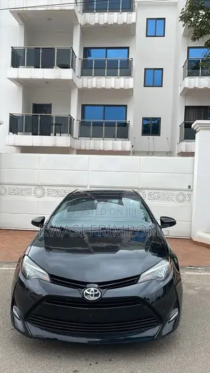 Toyota Corolla LE Eco (1.8L 4cyl 2A) 2018 Black