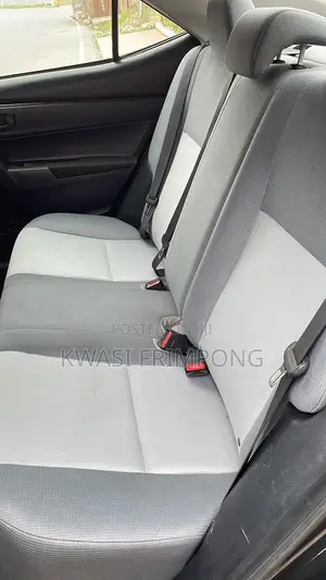 Toyota Corolla LE Eco (1.8L 4cyl 2A) 2018 Black
