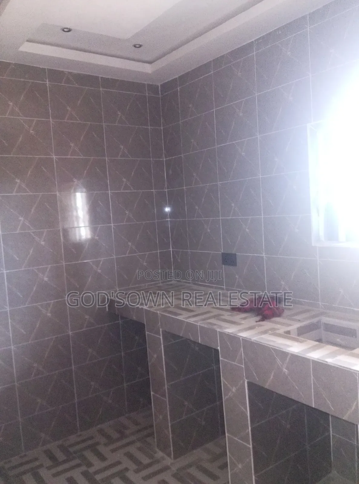 2bdrm Apartment in Kakaraba Down, Kasoa for rent