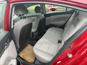 Hyundai Elantra Limited 2020 Red