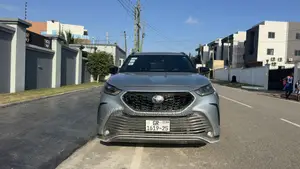 Toyota Highlander XSE 2021 Silver