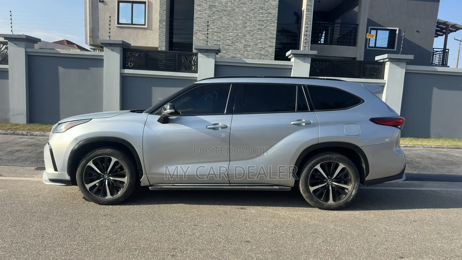 Toyota Highlander XSE 2021 Silver