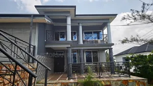 5bdrm House in Abui, Aburi for sale