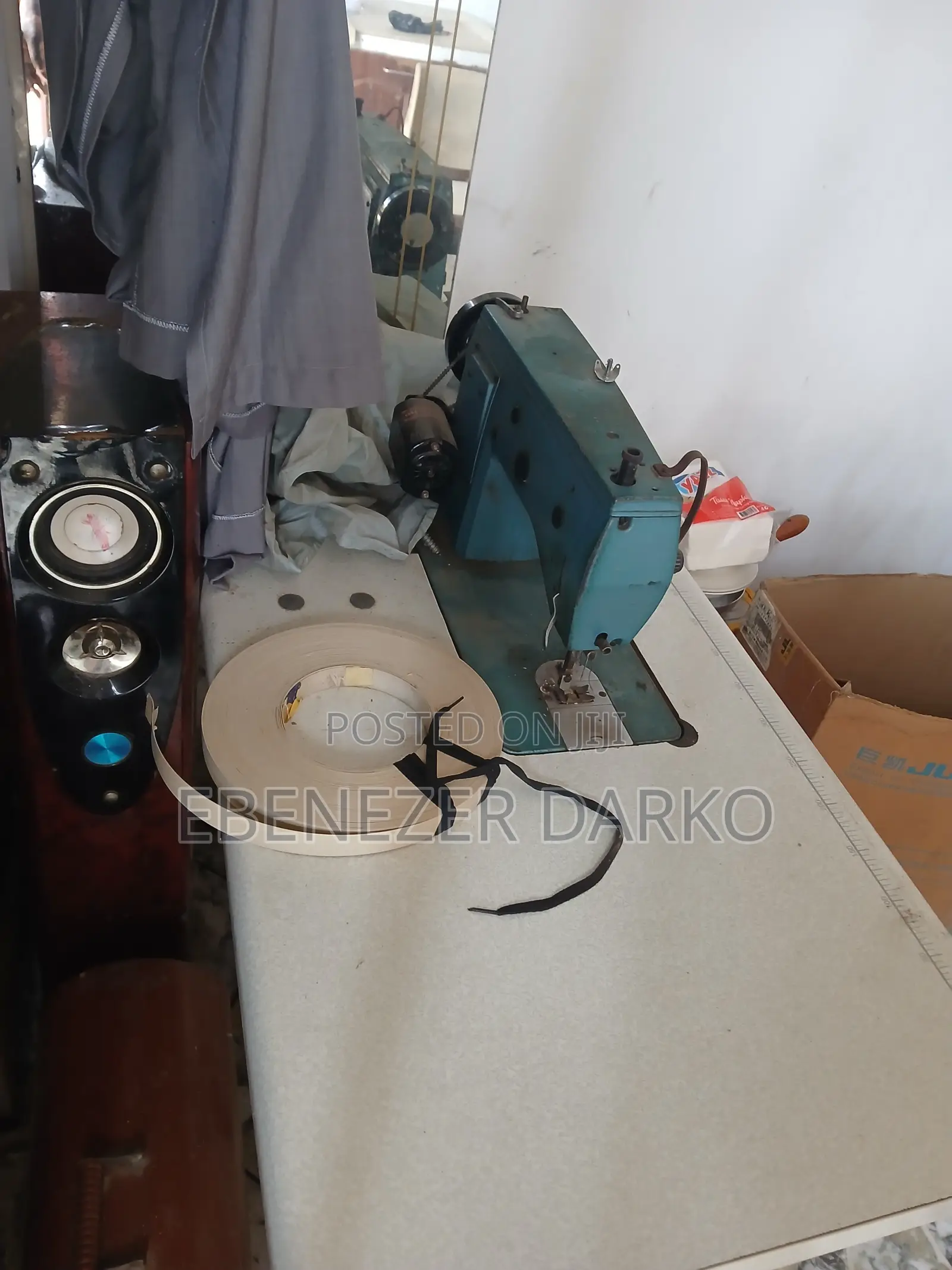 Singer Fonix Sawing Machine