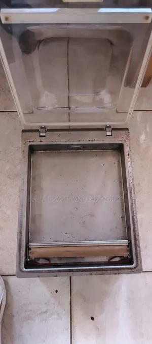 Commercial Vacuum Machine