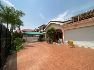 5bdrm House in Adjiringanor Ability for sale