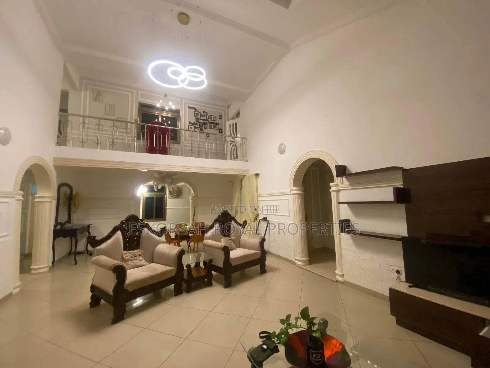 5bdrm House in Adjiringanor Ability for sale