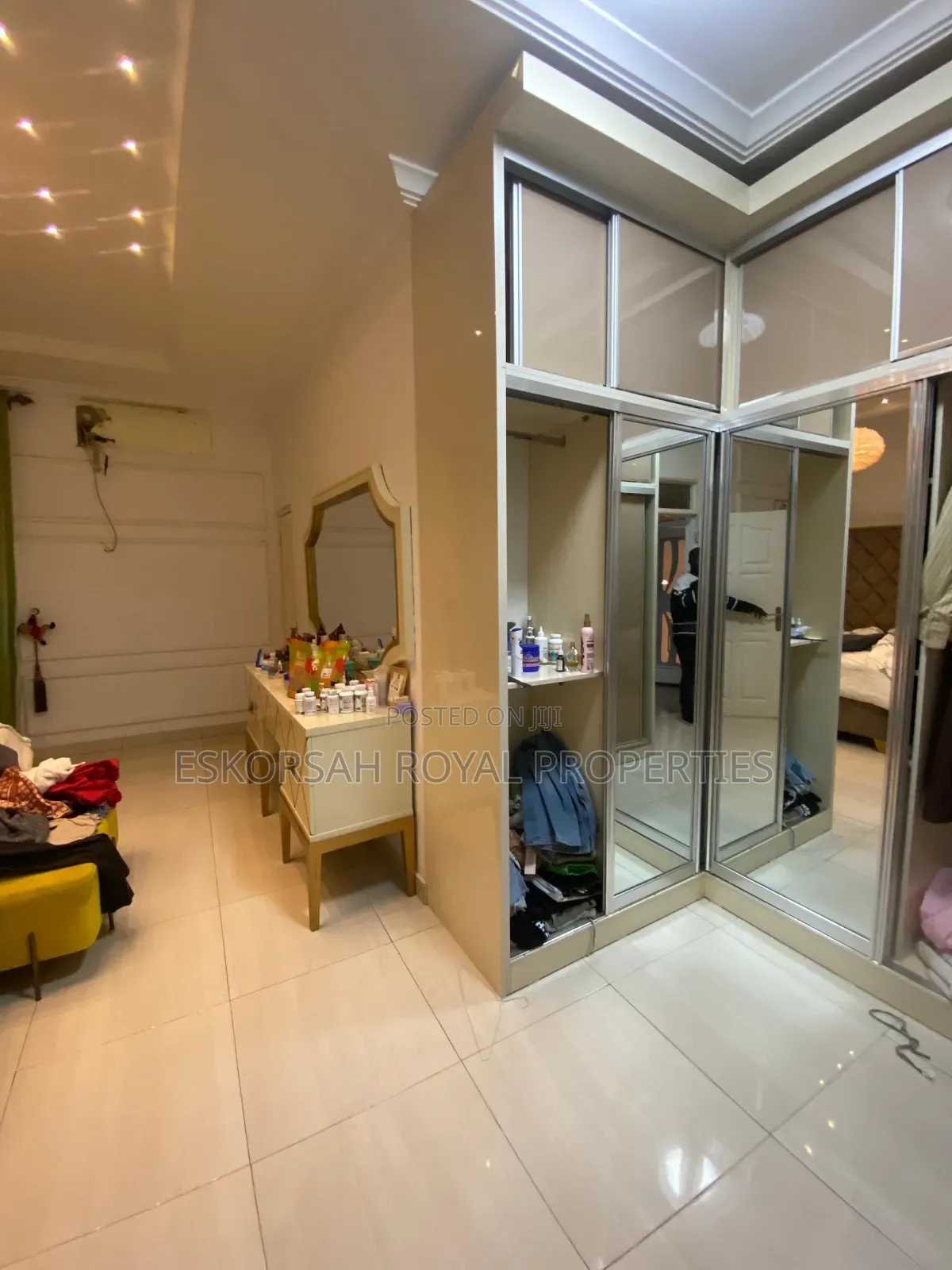 5bdrm House in Adjiringanor Ability for sale