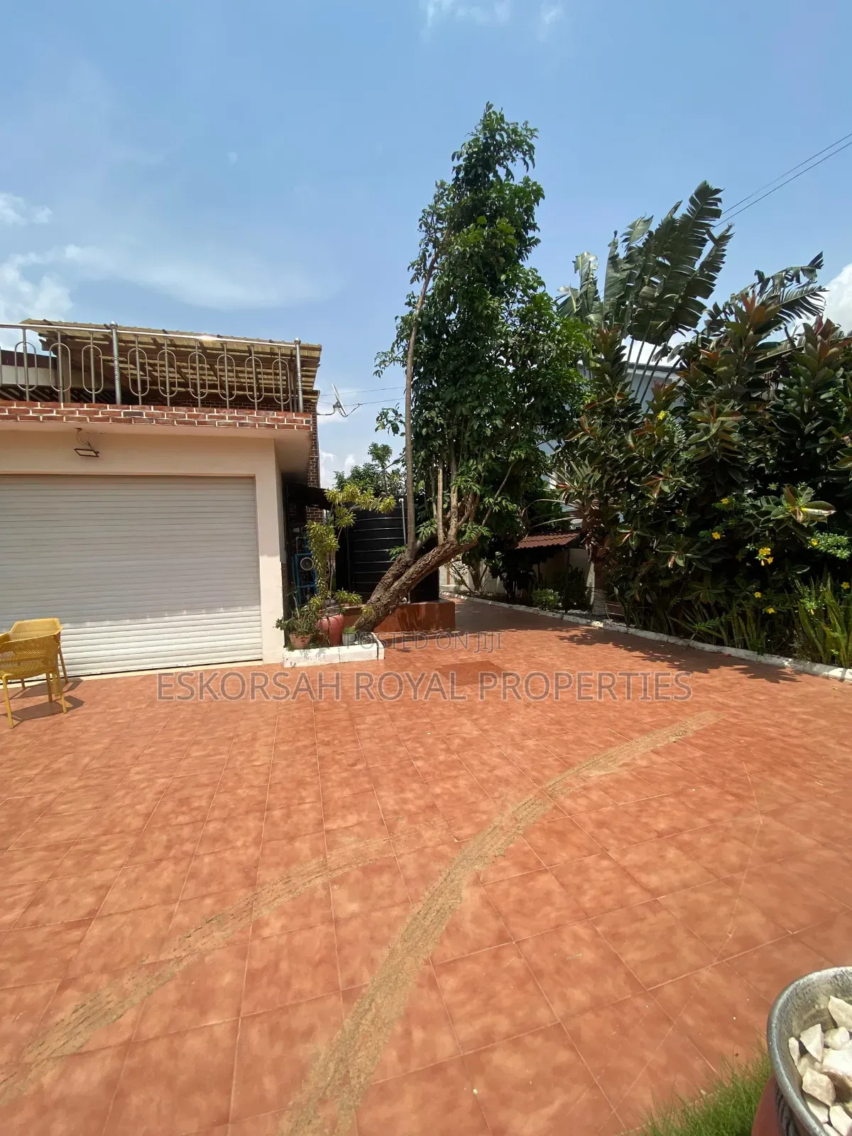 5bdrm House in Adjiringanor Ability for sale