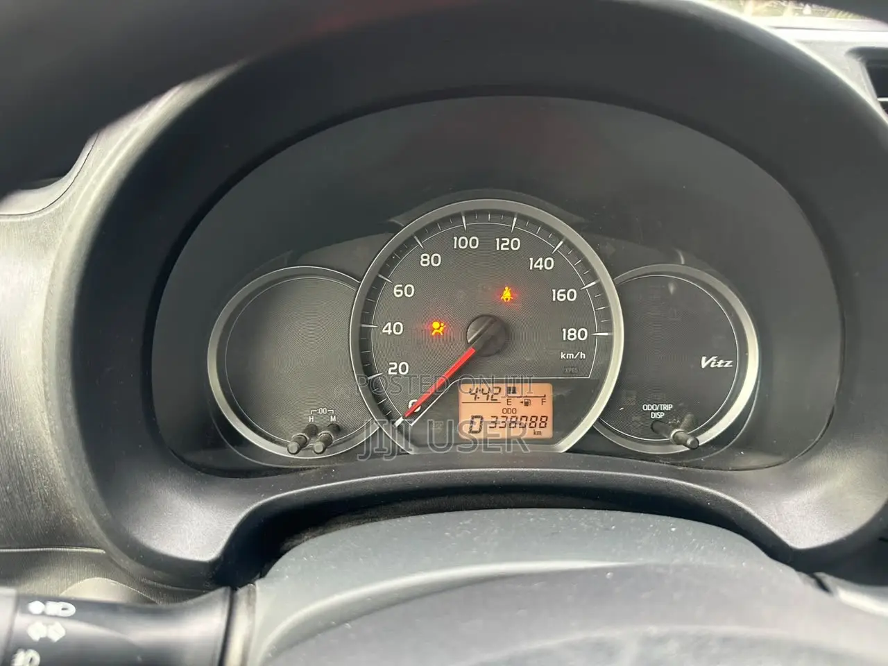Toyota Vitz 1.3 AWD 5dr 2014 Silver