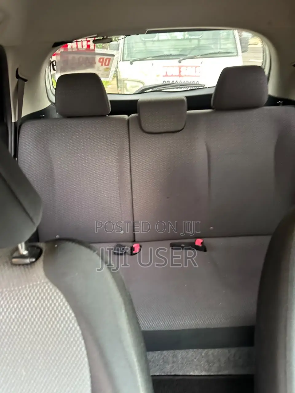 Toyota Vitz 1.3 AWD 5dr 2014 Silver