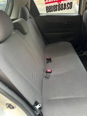 Toyota Vitz 1.3 AWD 5dr 2014 Silver