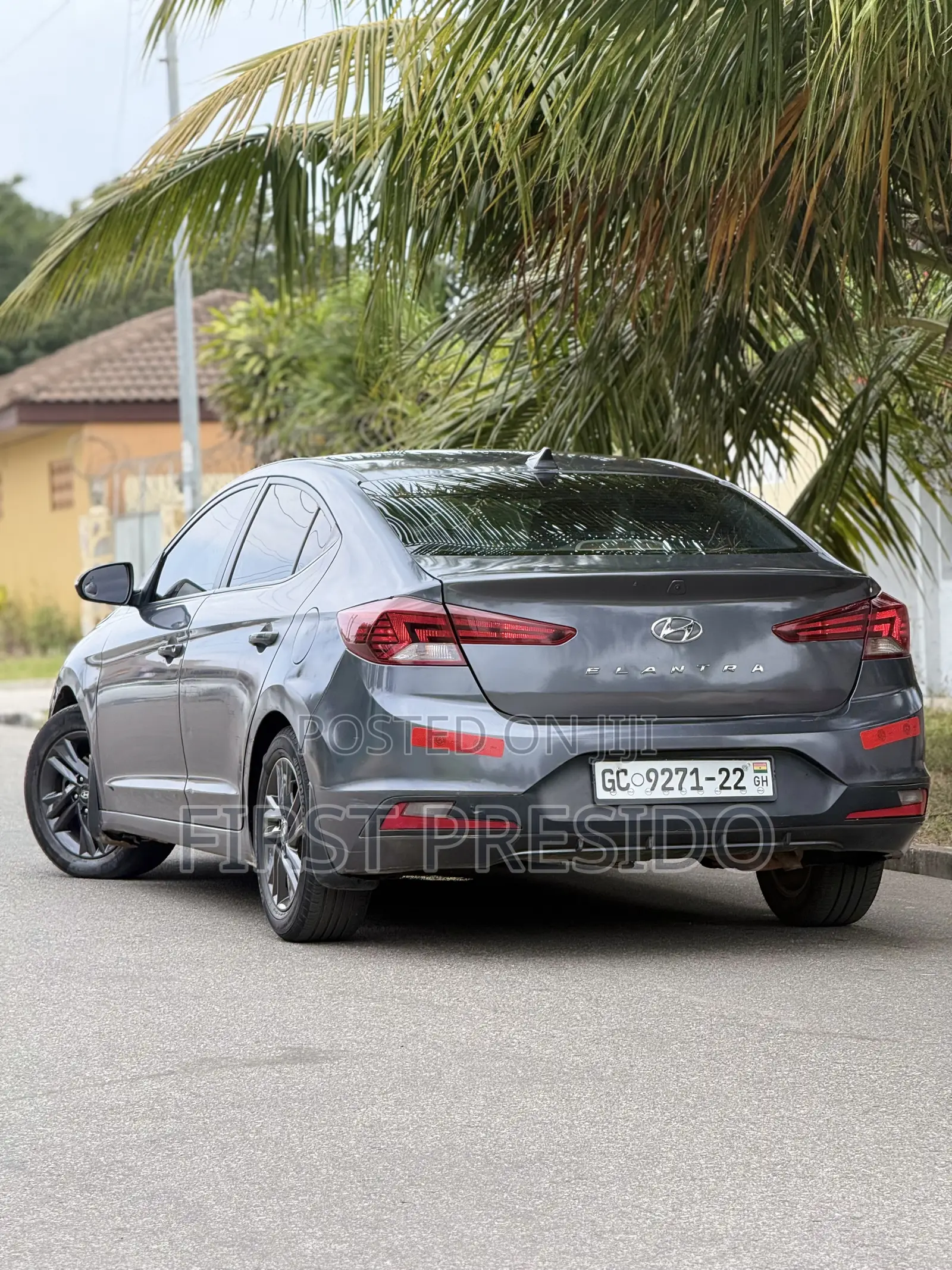 Hyundai Elantra SEL 2020 Gray