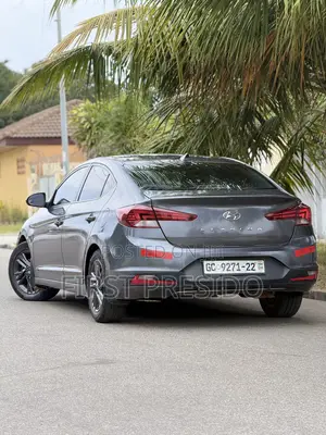 Hyundai Elantra SEL 2020 Gray