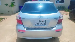 Toyota Matrix Hatchback FWD (1.8L 4cyl 5M) 2010 Silver