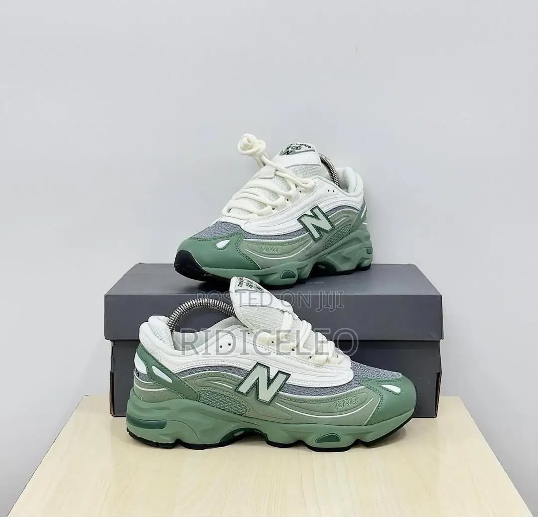 Original New Balance in Box