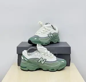 Original New Balance in Box