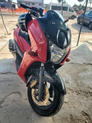 Honda Forza 2011 Red
