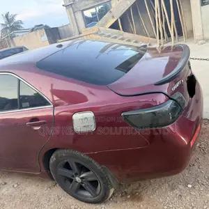 Toyota Camry LE 4dr Sedan (2.5L 4cyl 6A) 2011 Burgundy